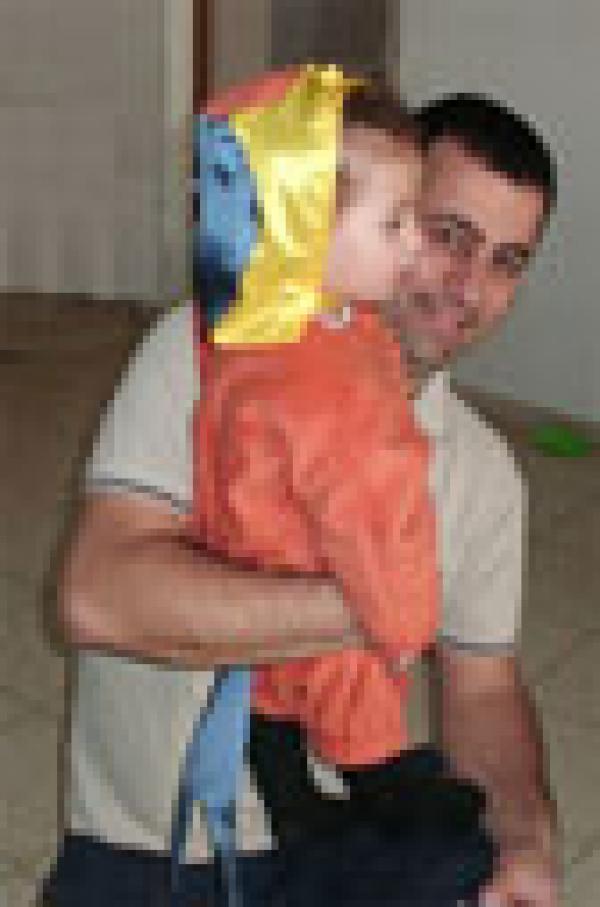 אורי שרון