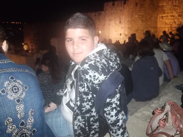 יובל :-)